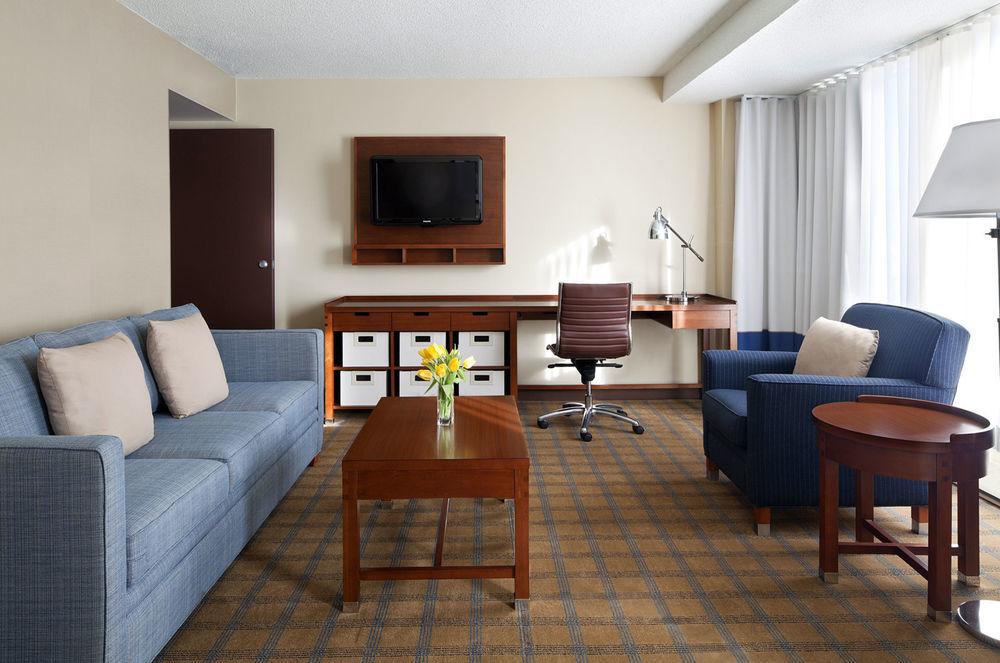 Four Points By Sheraton Hotel & Conference Centre Gatineau-Ottawa Exteriör bild