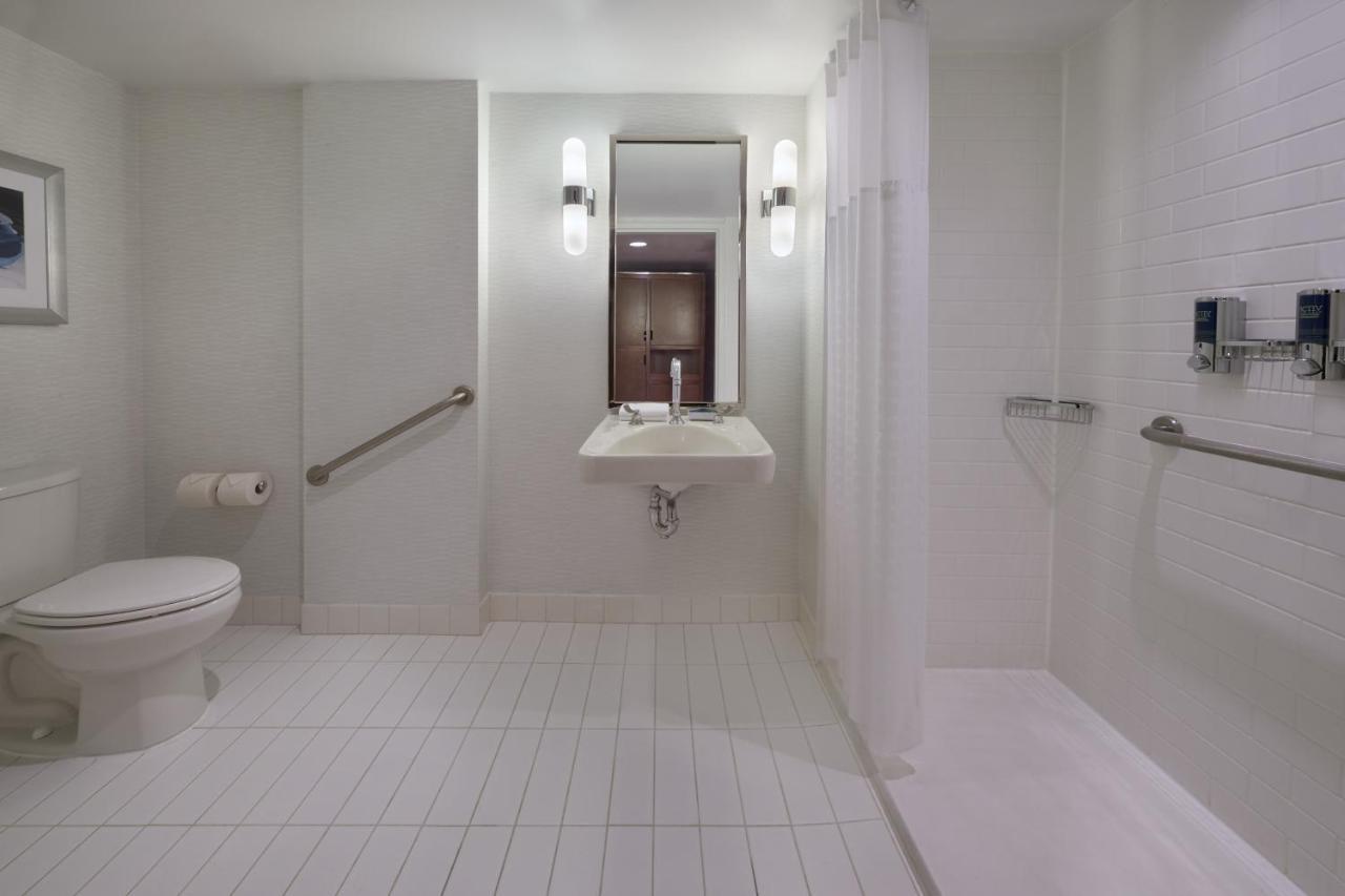 Four Points By Sheraton Hotel & Conference Centre Gatineau-Ottawa Exteriör bild